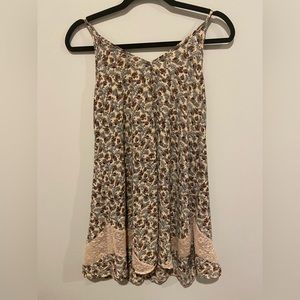 Kendall + Kylie Kardashian Floral and Lace Dress S Small